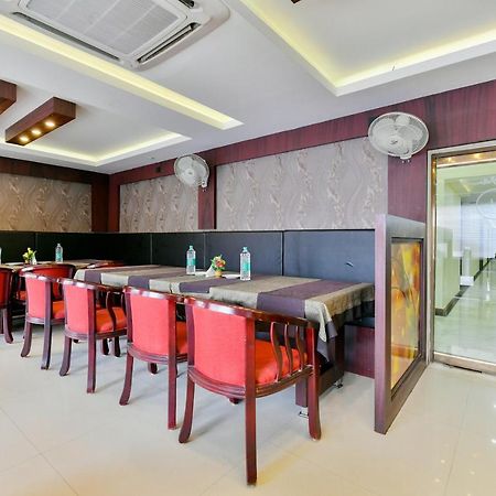 Oyo 1889 Hotel Aj Park Alappuzha Esterno foto