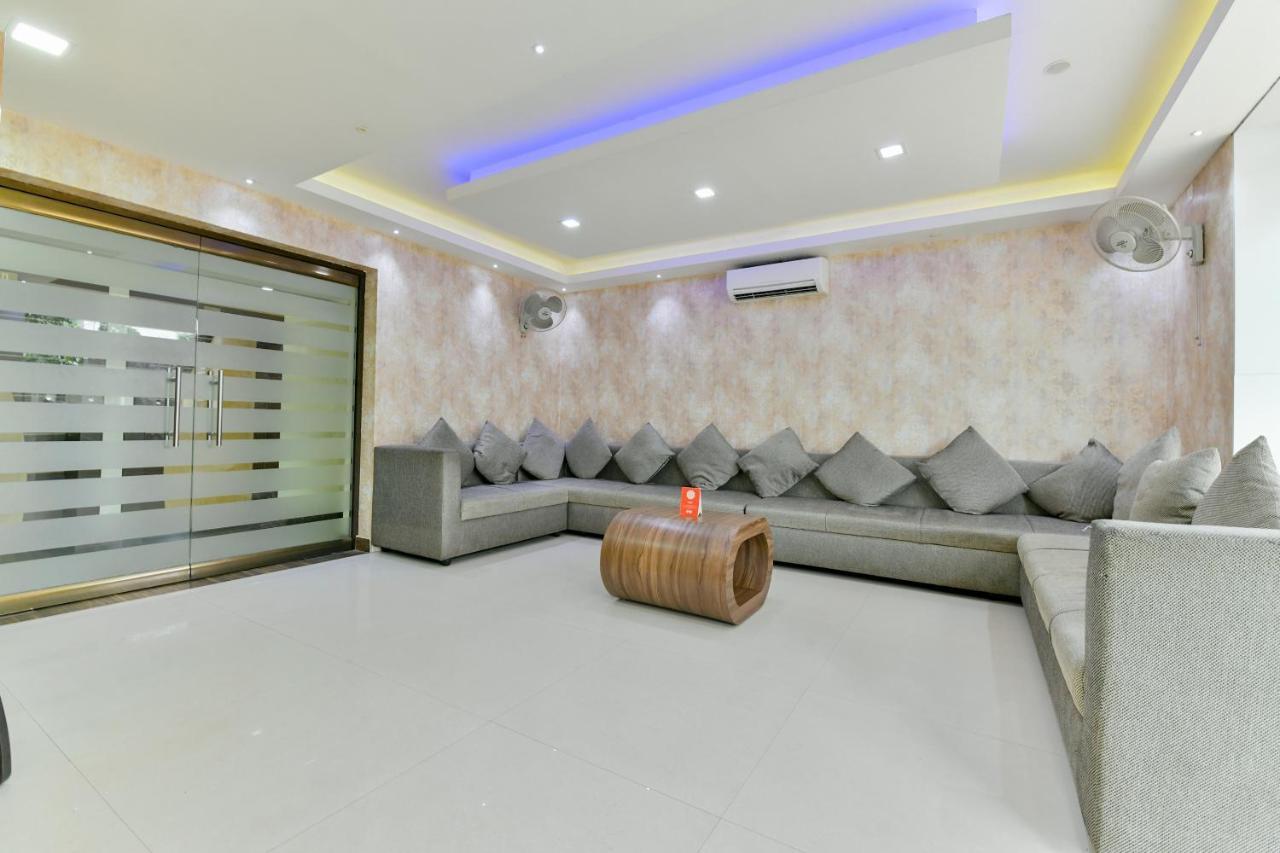 Oyo 1889 Hotel Aj Park Alappuzha Esterno foto