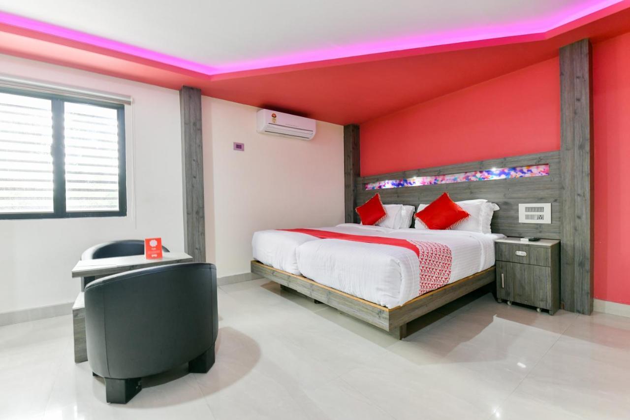 Oyo 1889 Hotel Aj Park Alappuzha Esterno foto
