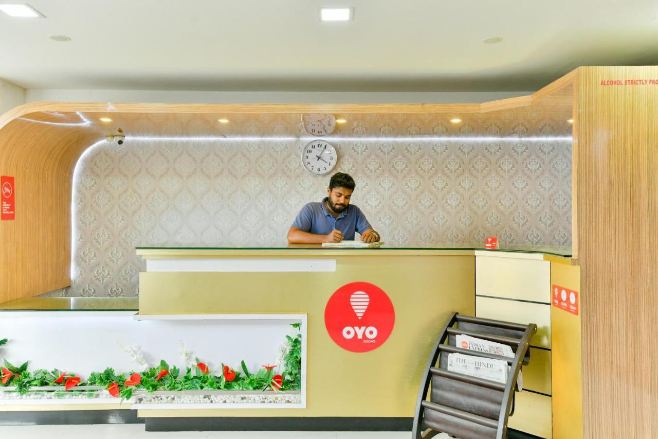 Oyo 1889 Hotel Aj Park Alappuzha Esterno foto